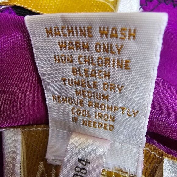 Vintage Victoria's Secret Satin Lace 2 Piece Pajama Shorts Cami Set M Gold Label - Picture 9 of 11